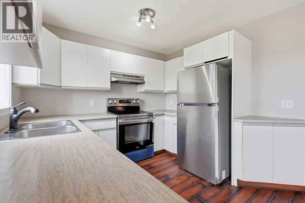 129 Hidden Spring Circle NW, Calgary, Alberta  T3A 5H4 - Photo 8 - A2335524