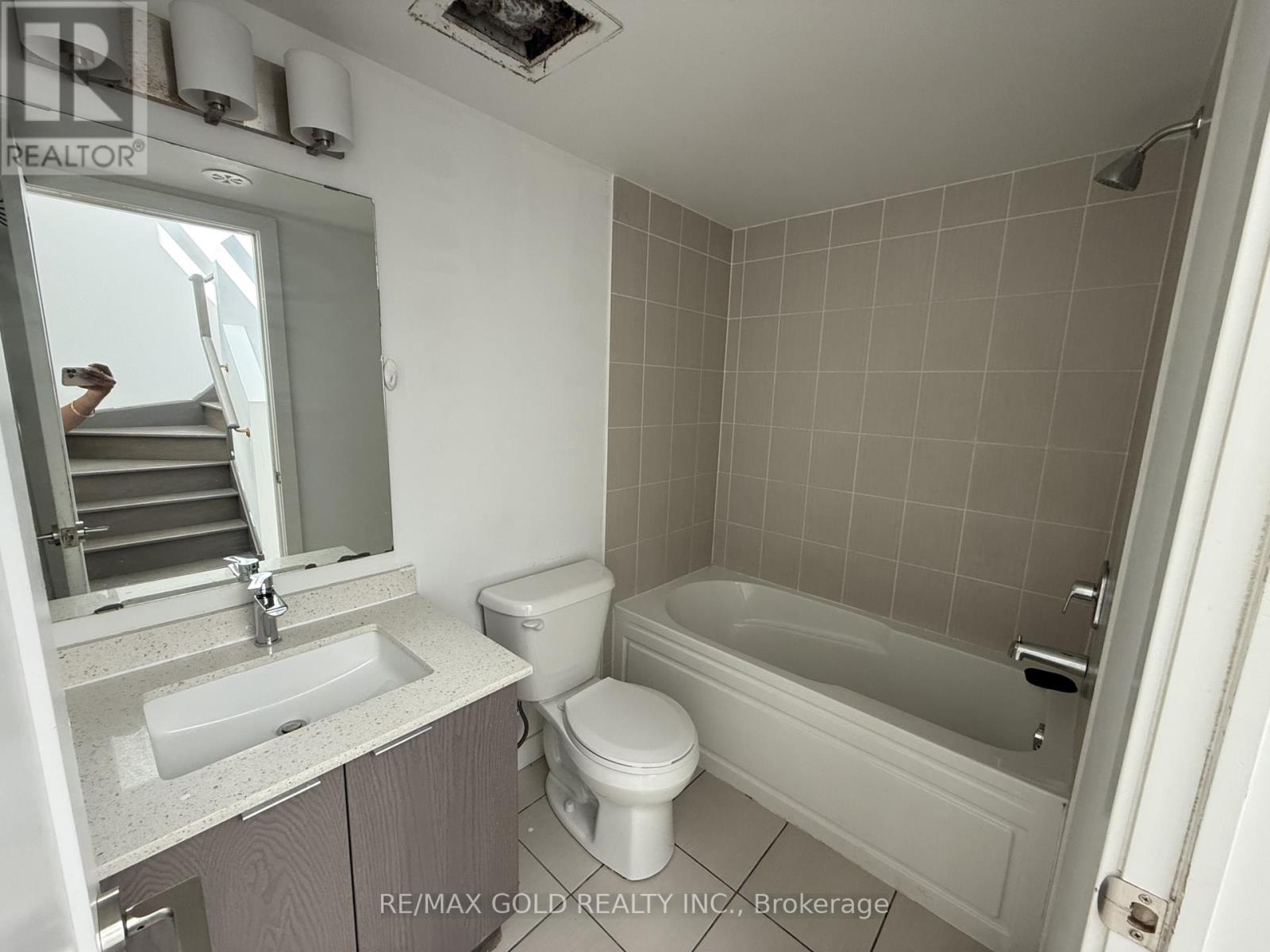 92 - 200 Malta Avenue, Brampton, Ontario  L6Y 6H8 - Photo 4 - W13652852