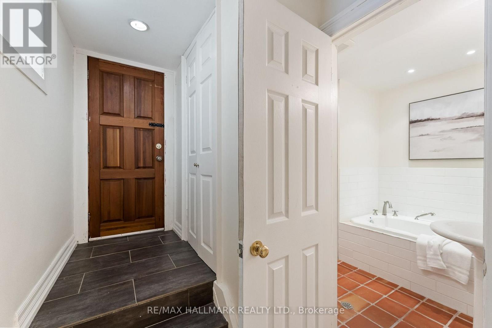 227 Waverley Road, Toronto, Ontario  M4L 3T4 - Photo 40 - E13634662