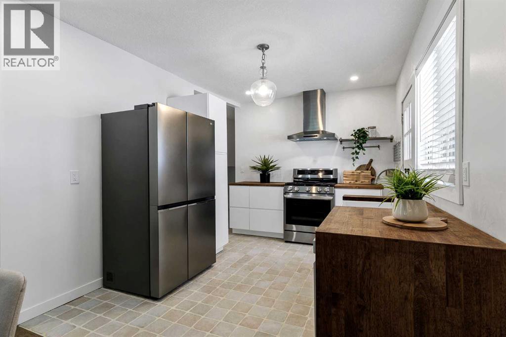 245 21 Avenue NW, Calgary, Alberta  T2M 1J4 - Photo 9 - A2316930