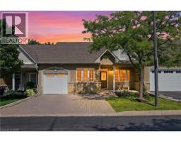 212 STONEHENGE Drive Unit# 41, Ancaster, Ontario
