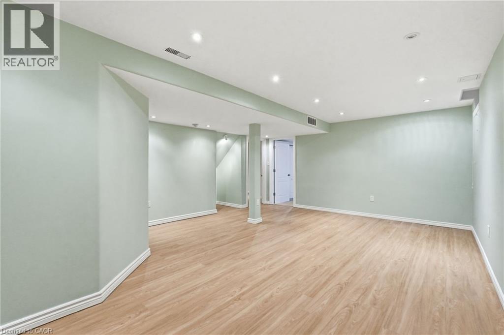 212 Stonehenge Drive Unit# 41, Ancaster, Ontario  L9K 1N4 - Photo 33 - 40850720