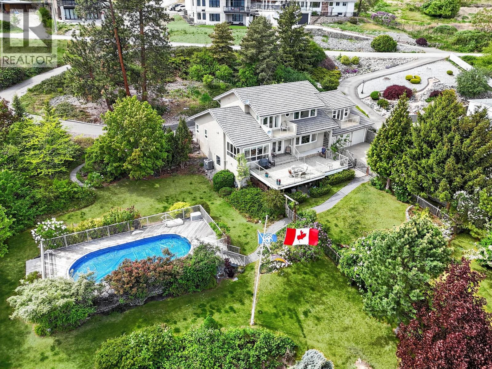 6241 Lipsett Avenue, Peachland, British Columbia