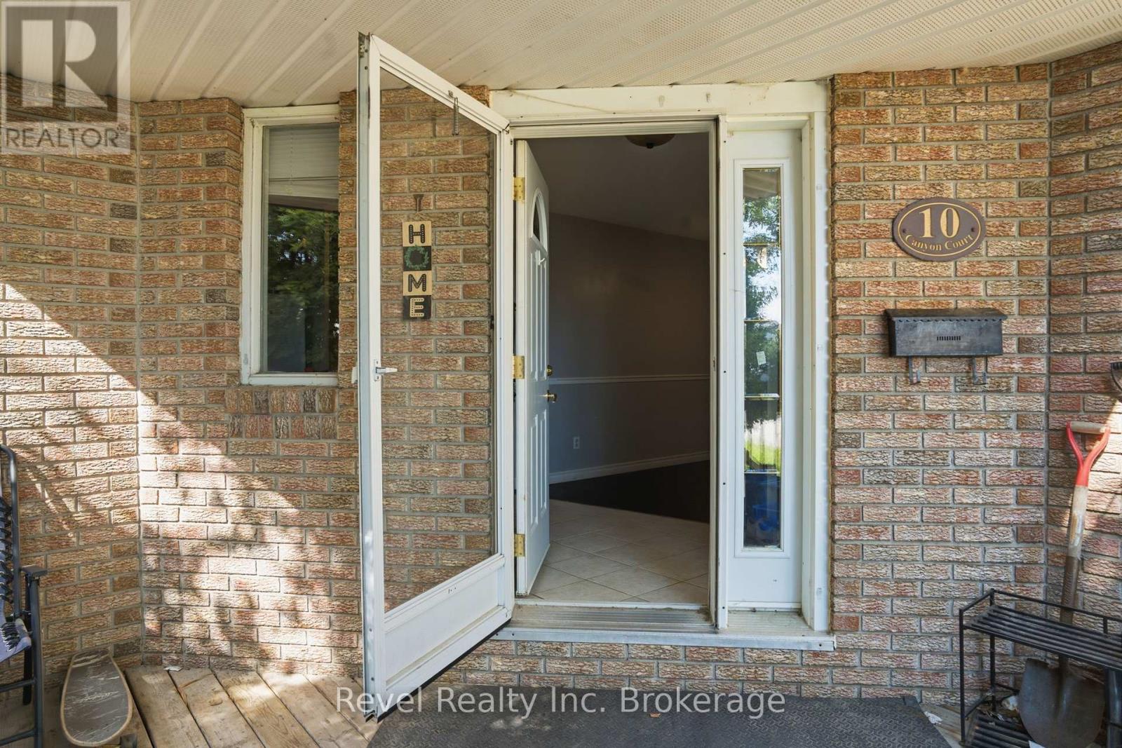 10 Canyon Court, North Bay, Ontario  P1B 9A7 - Photo 2 - X13499642