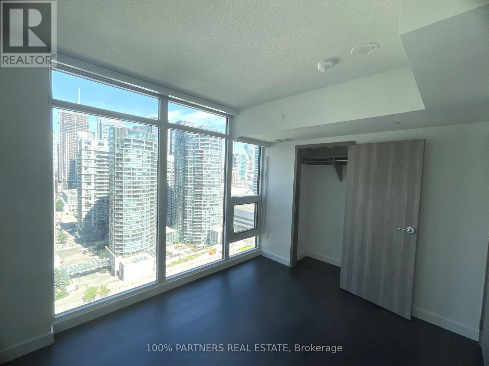 2103 - 1 Concord Cityplace Way, Toronto, Ontario  M5V 0X3 - Photo 7 - C13579262