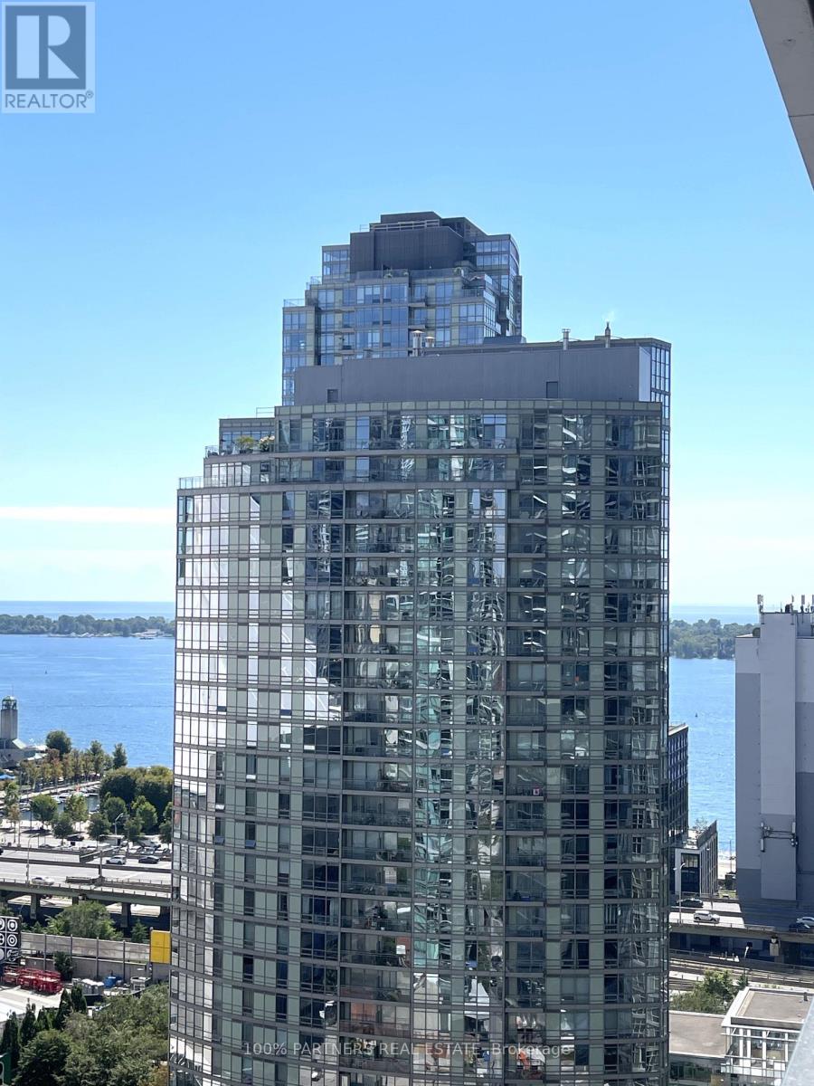 2103 - 1 Concord Cityplace Way, Toronto, Ontario  M5V 0X3 - Photo 11 - C13579262