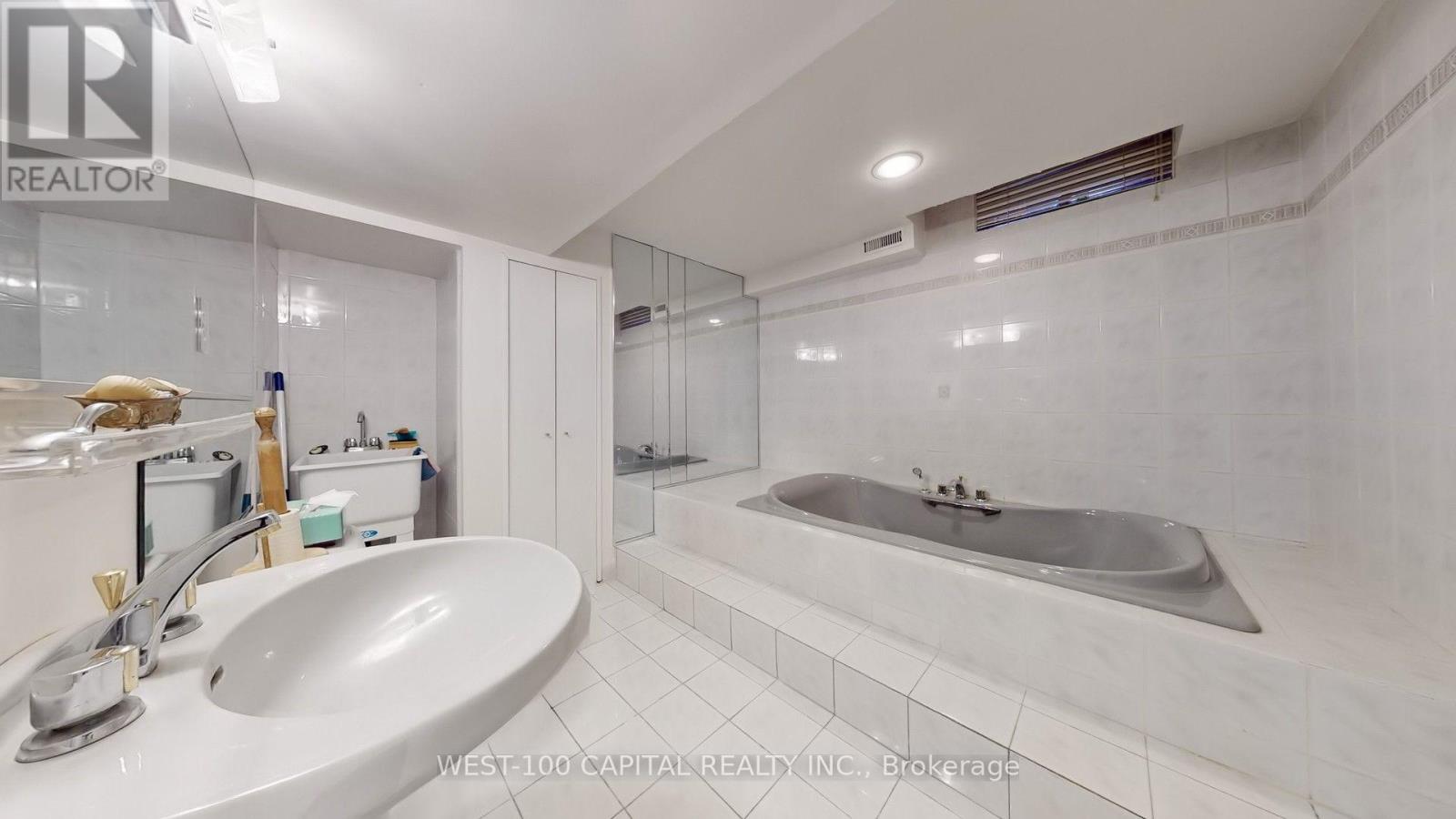 30 Wintermute Boulevard, Toronto, Ontario M1W 3M6 - Photo 28 - E13480870