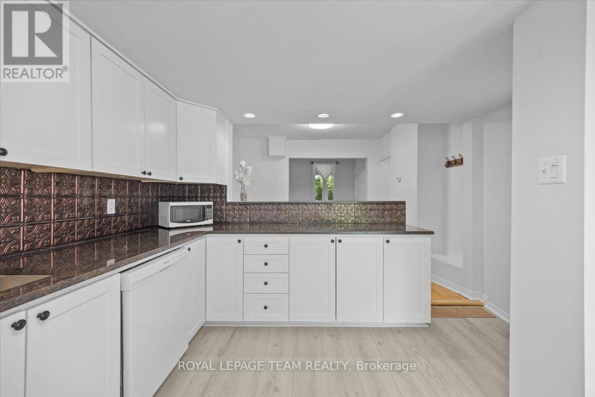 135 Upper Lorne Place, Ottawa, Ontario  K1R 7G8 - Photo 18 - X13652948