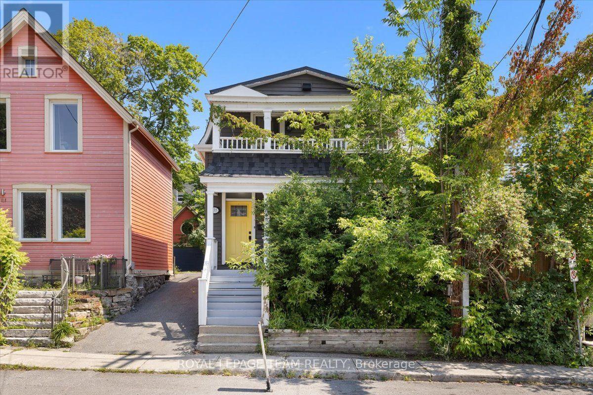 135 Upper Lorne Place, Ottawa, Ontario  K1R 7G8 - Photo 2 - X13652948