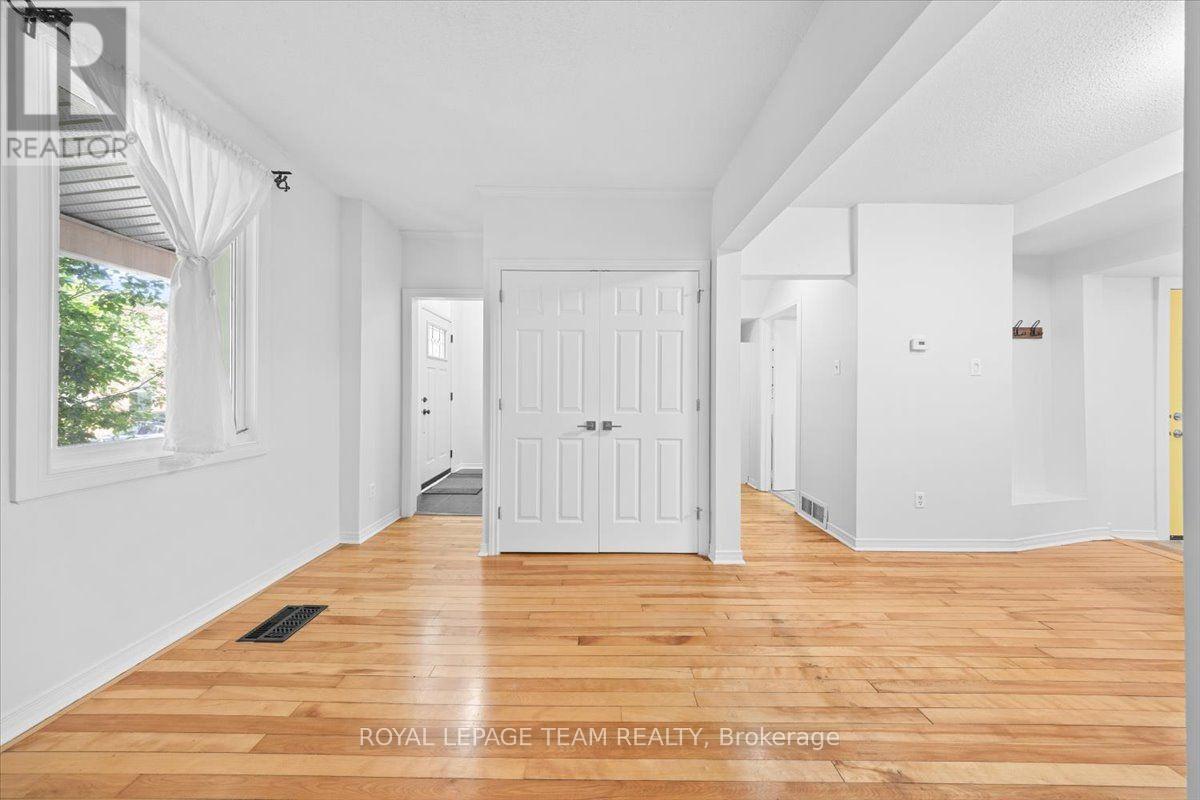 135 Upper Lorne Place, Ottawa, Ontario  K1R 7G8 - Photo 6 - X13652948