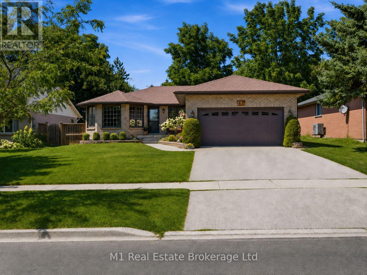 294 COLBORNE STREET, Centre Wellington, Ontario