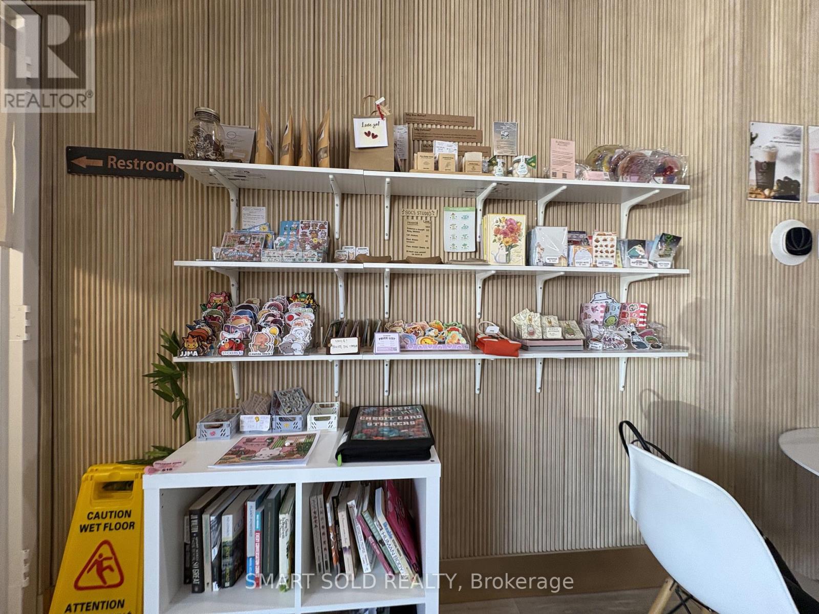 637 Bloor Street W, Toronto, Ontario  M6G 1K8 - Photo 24 - C13652902