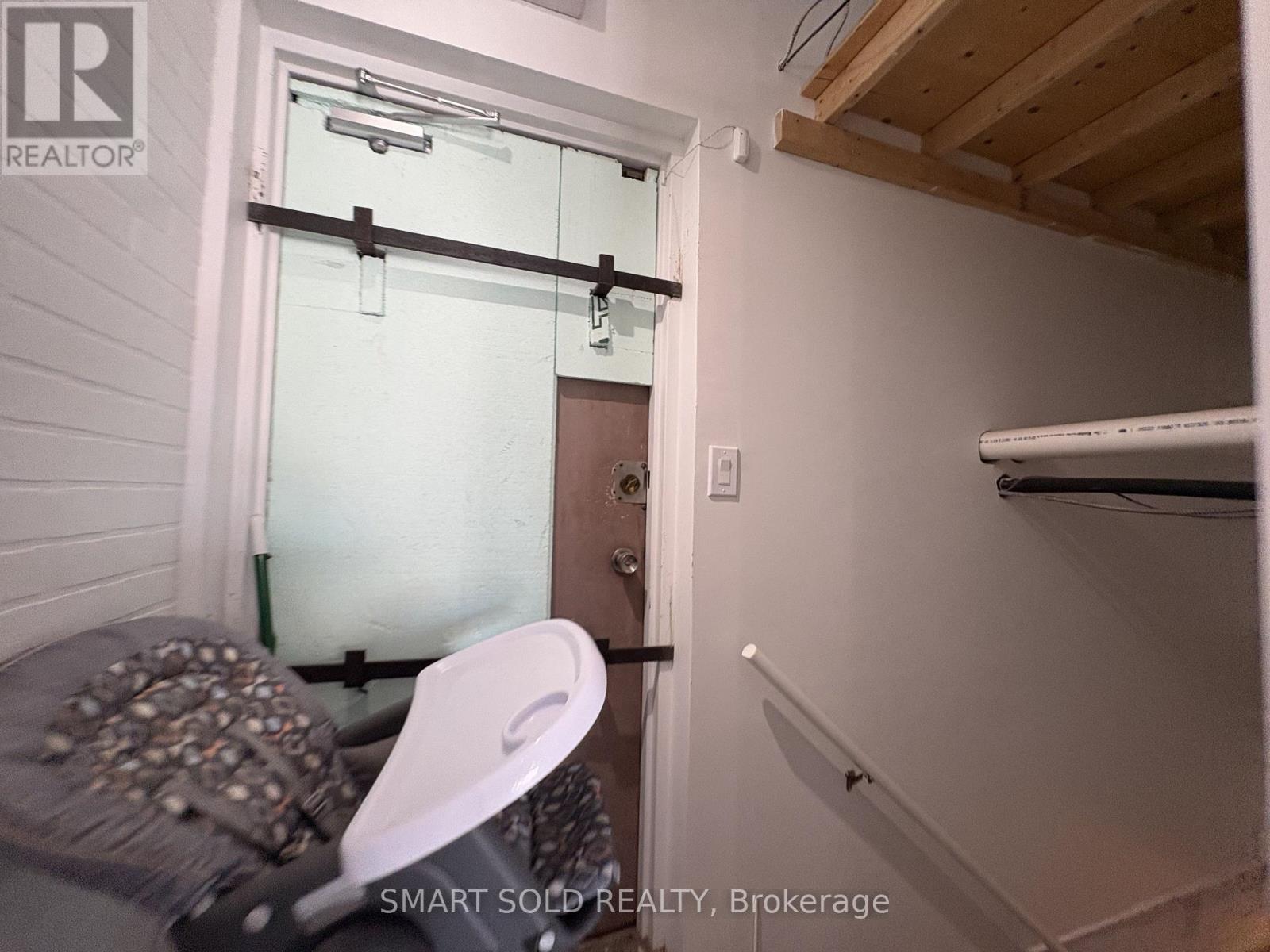 637 Bloor Street W, Toronto, Ontario  M6G 1K8 - Photo 38 - C13652902
