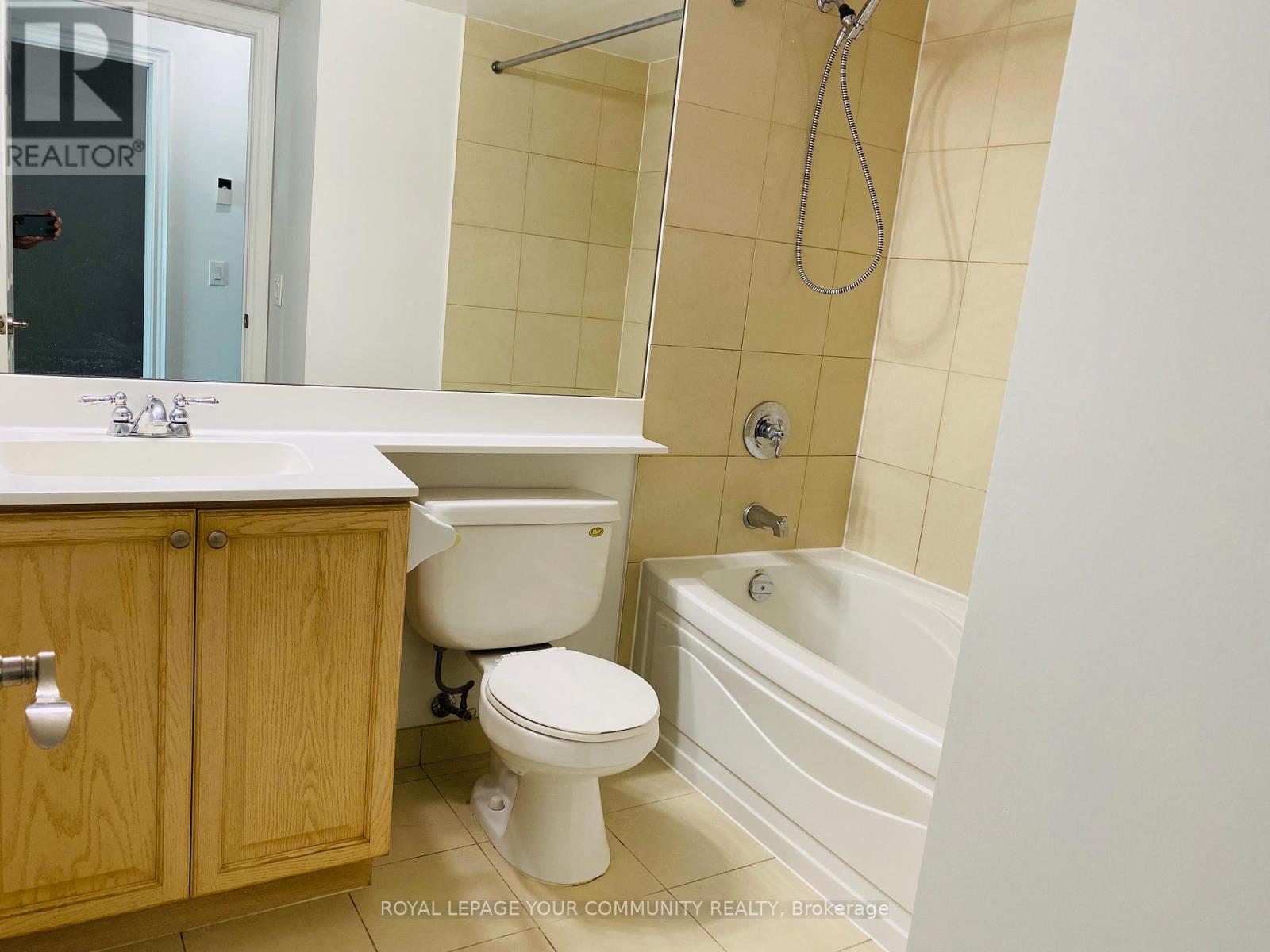 1017 - 25 Greenview Avenue, Toronto, Ontario  M2M 0A5 - Photo 26 - C13652938