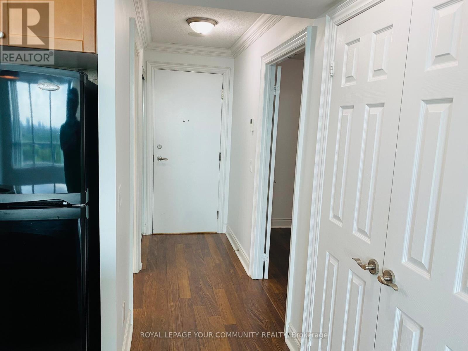 1017 - 25 Greenview Avenue, Toronto, Ontario  M2M 0A5 - Photo 5 - C13652938