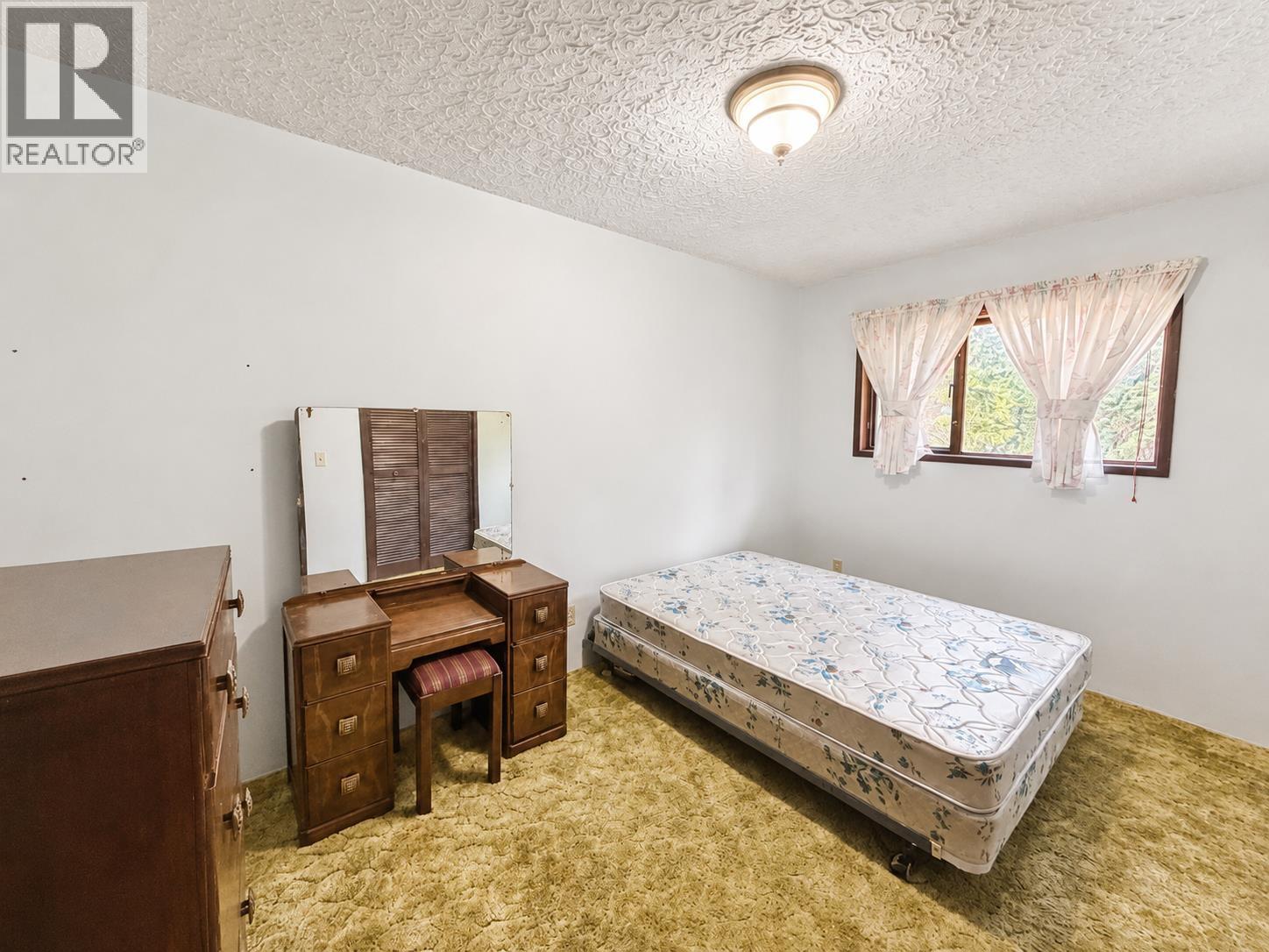816 Roberts Drive, Esler / Dog Creek, British Columbia  V2G 3K8 - Photo 12 - R3153800