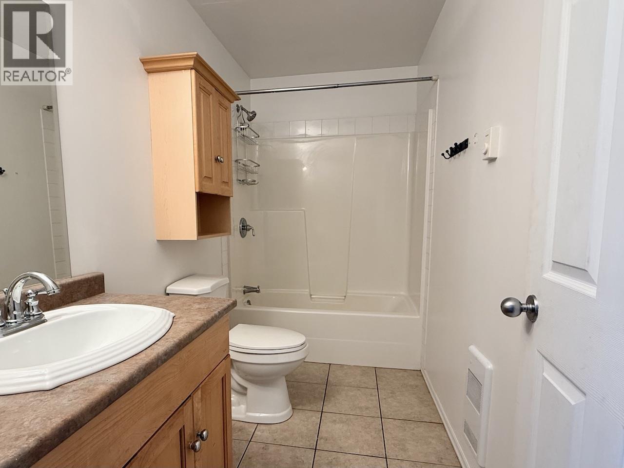 15 Nadina Street, Kitimat, British Columbia  V8C 2A3 - Photo 14 - R3153843