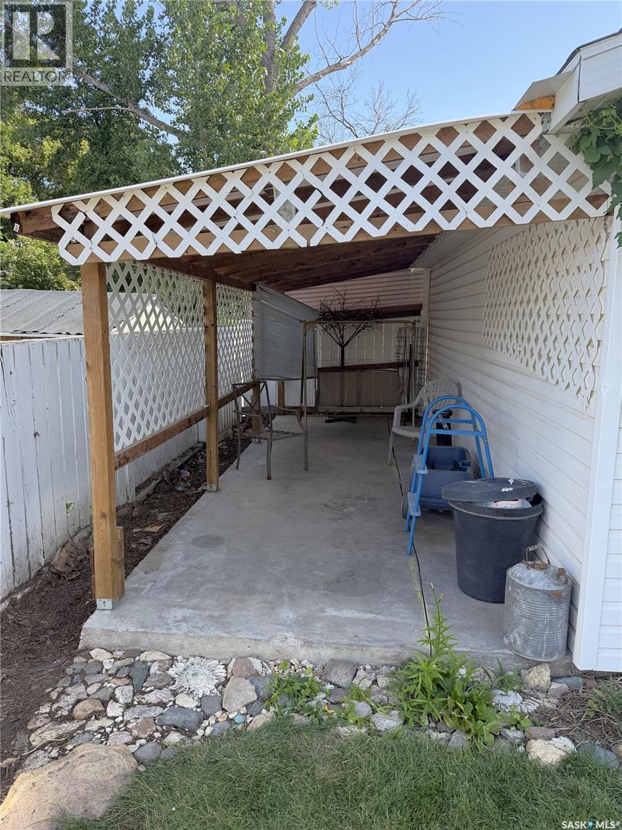 133 Lloyd Crescent, Saskatoon, Saskatchewan  S7L 4Y8 - Photo 46 - SK044652