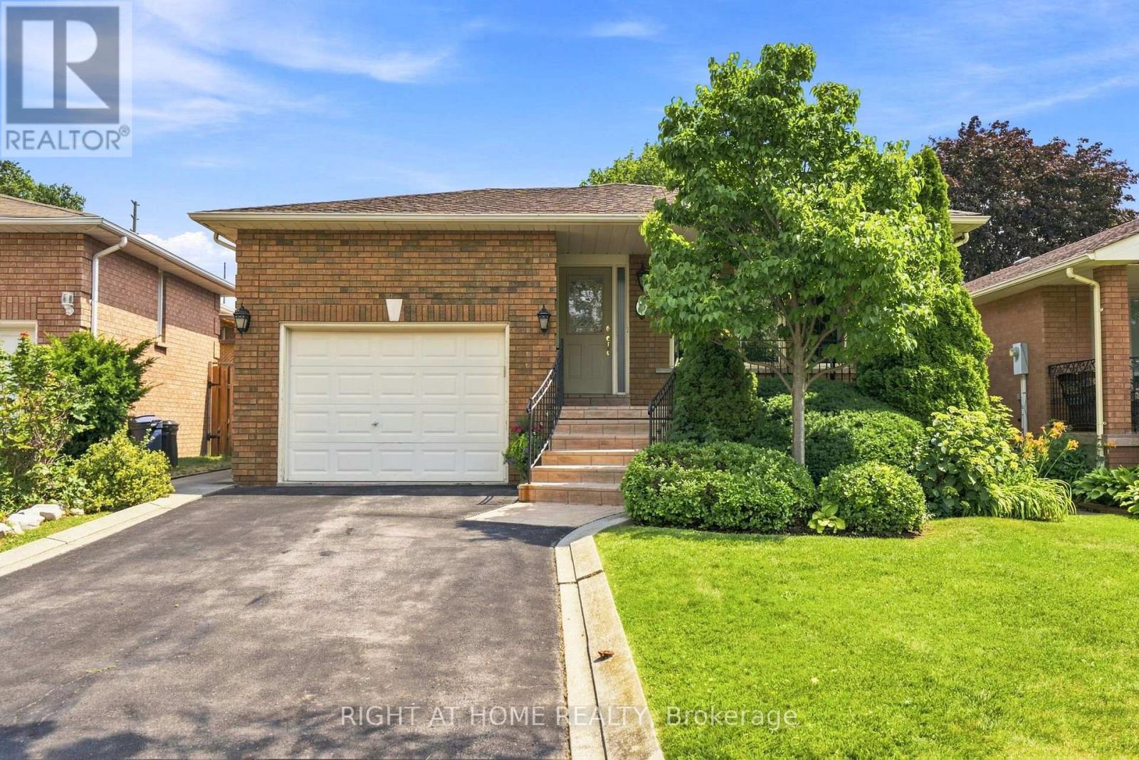 39 DANTE COURT, Vaughan, Ontario