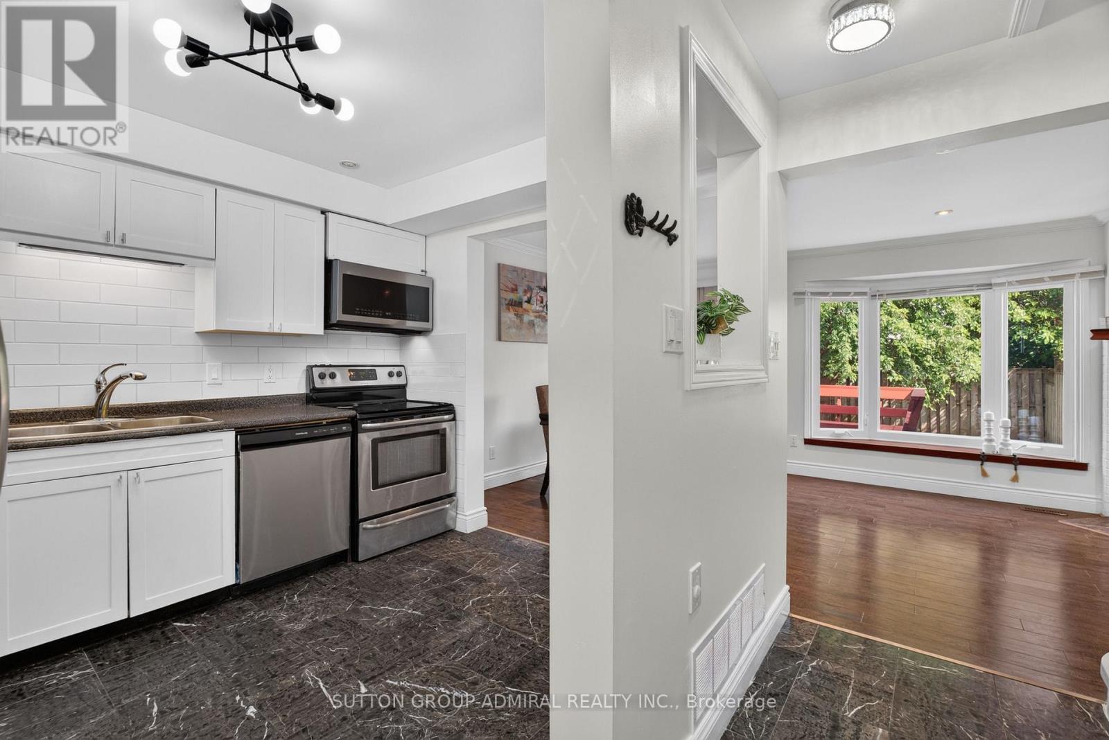14 Mullis Crescent, Brampton, Ontario  L6Y 4T3 - Photo 10 - W13652884