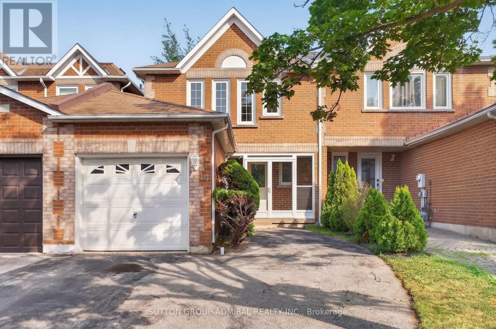 14 Mullis Crescent, Brampton, Ontario  L6Y 4T3 - Photo 4 - W13652884