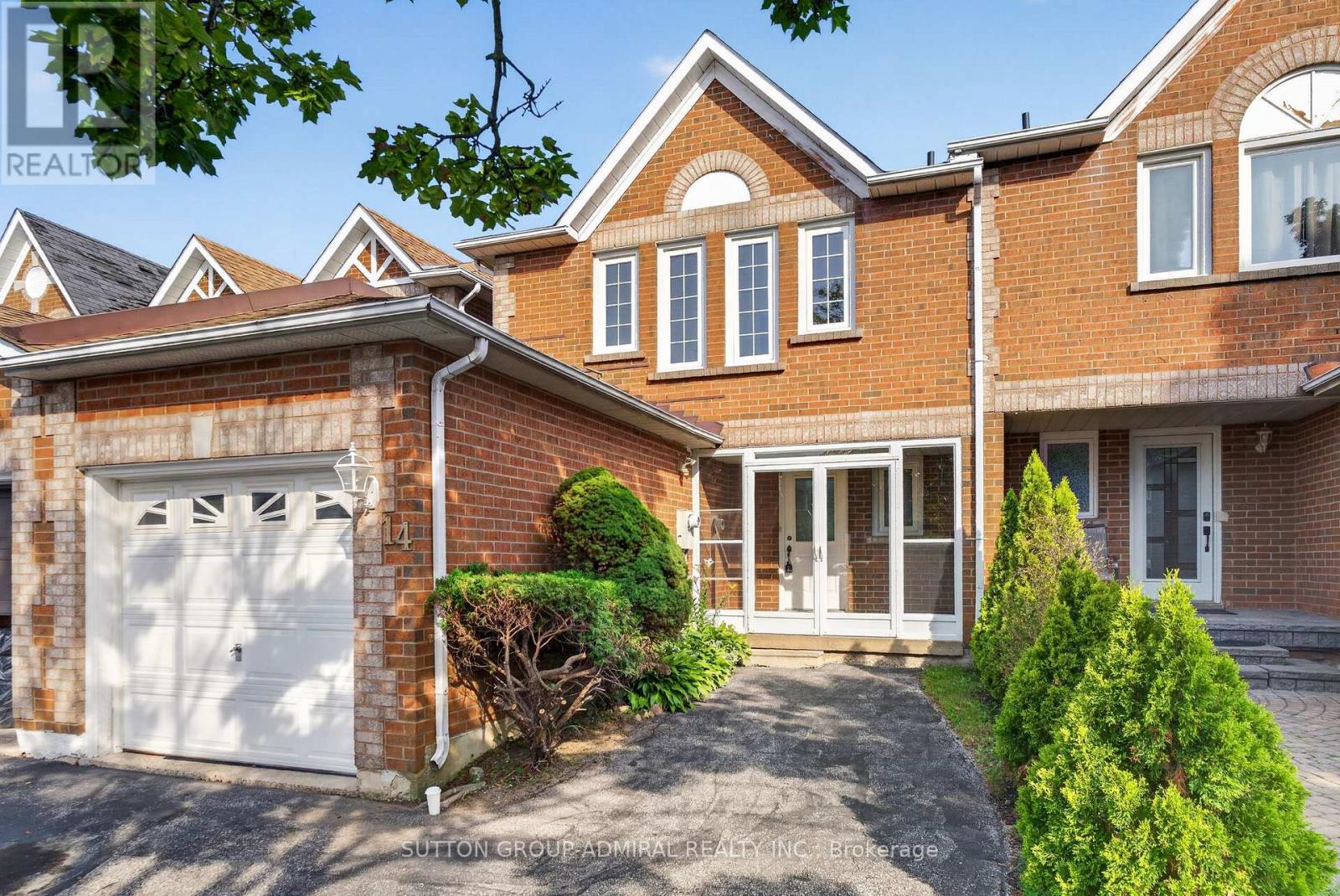 14 Mullis Crescent, Brampton, Ontario  L6Y 4T3 - Photo 5 - W13652884