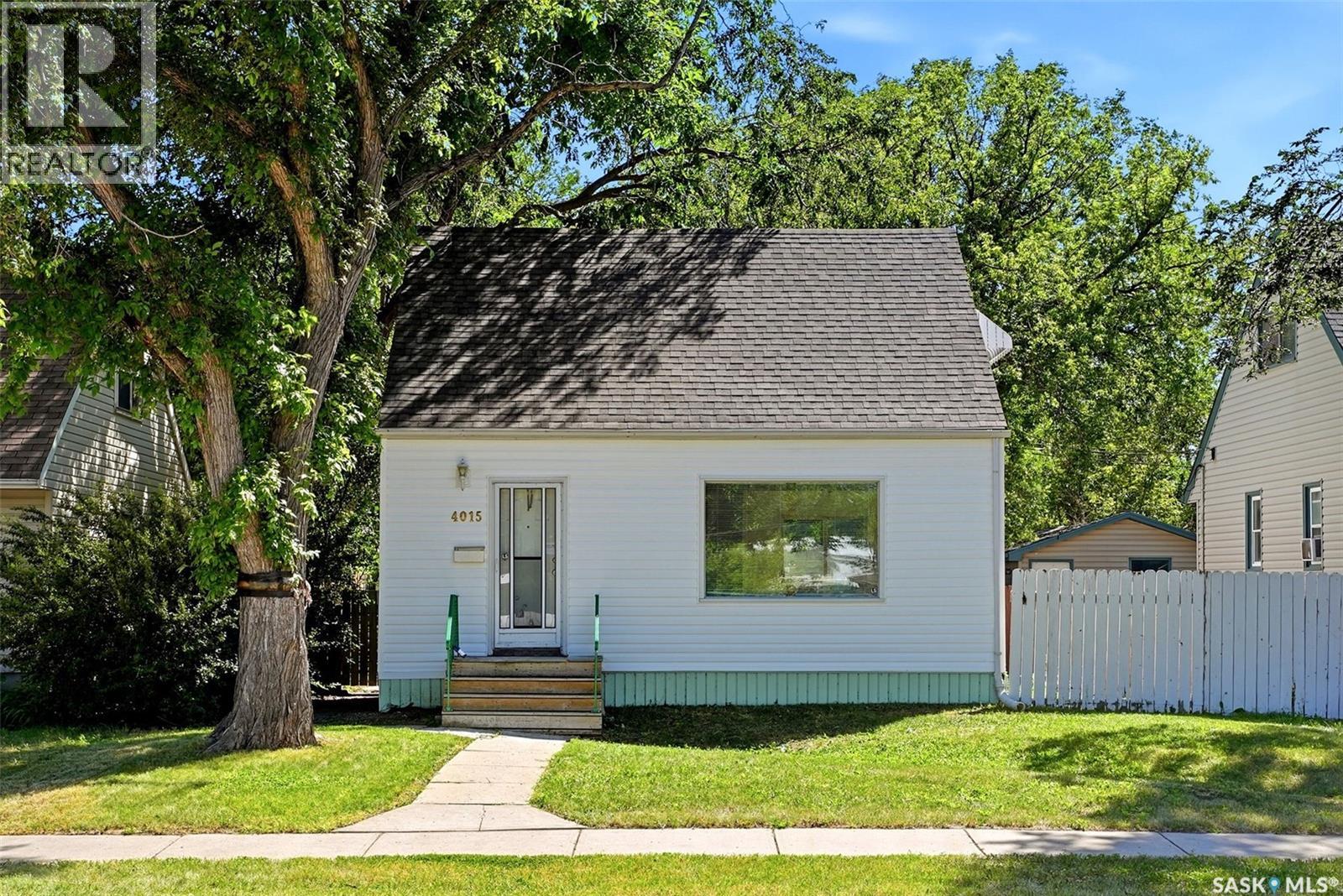 4015 2nd Avenue, Regina, Saskatchewan  S4T 0B3 - Photo 1 - SK044997