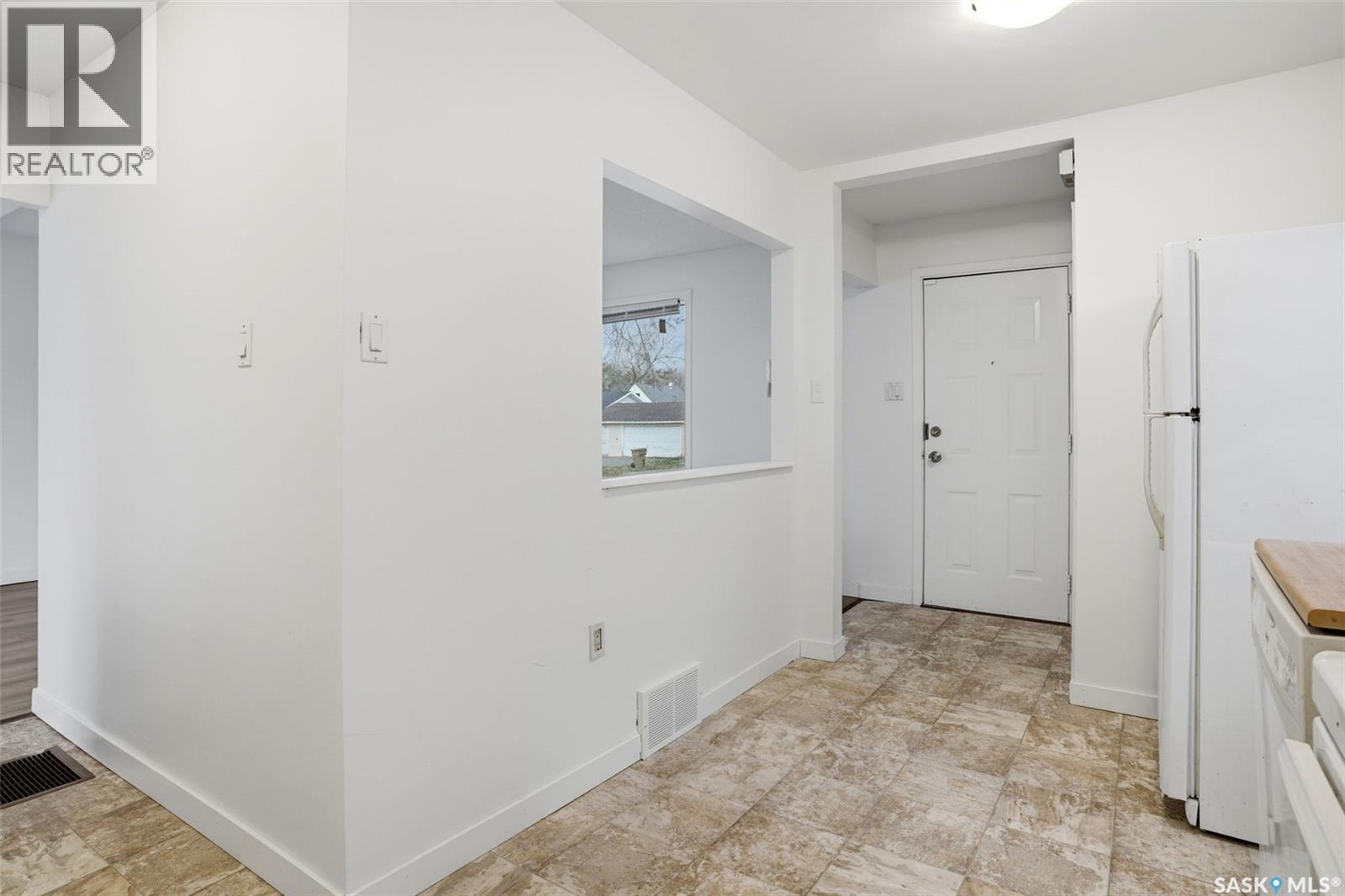 4015 2nd Avenue, Regina, Saskatchewan  S4T 0B3 - Photo 13 - SK044997
