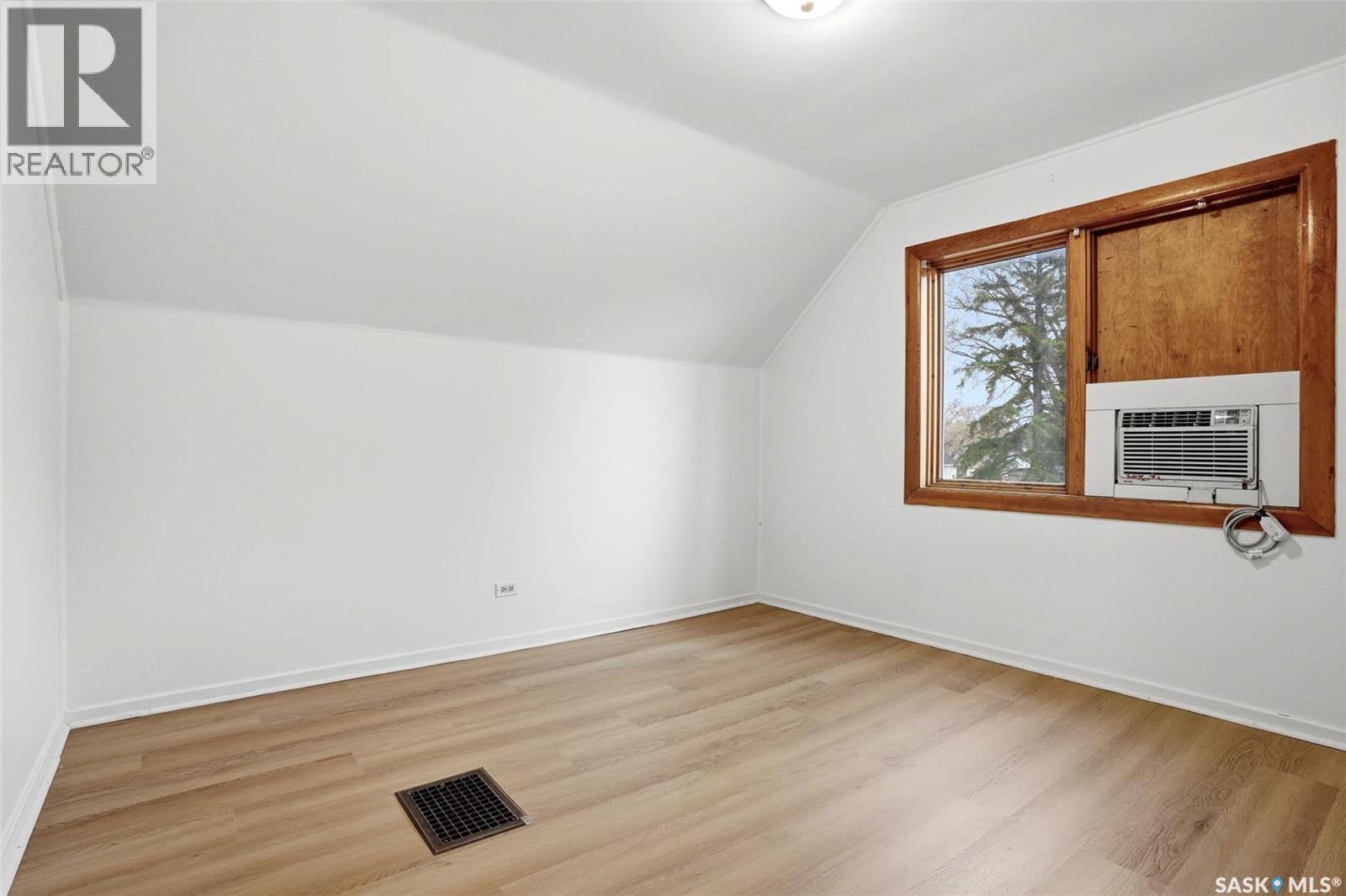 4015 2nd Avenue, Regina, Saskatchewan  S4T 0B3 - Photo 19 - SK044997