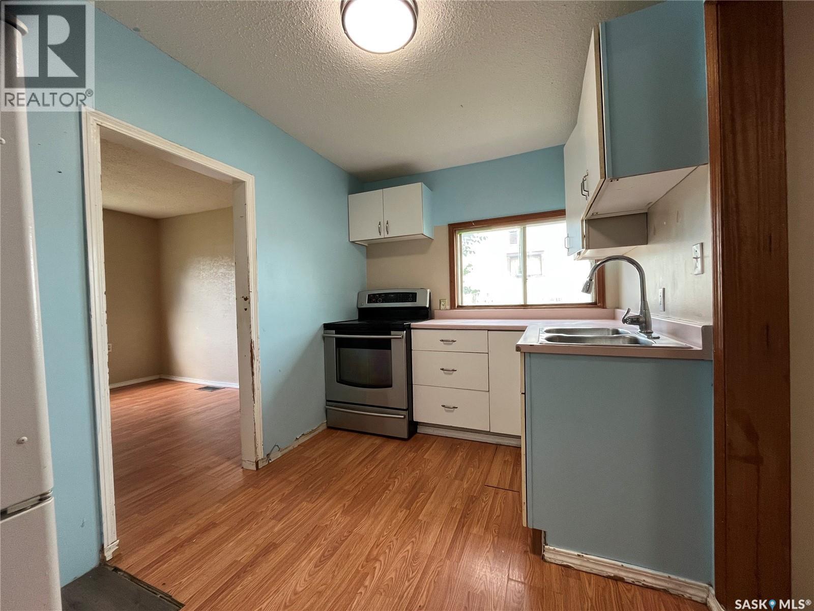 591 23rd Street E, Prince Albert, Saskatchewan  S6V 1R1 - Photo 4 - SK044994
