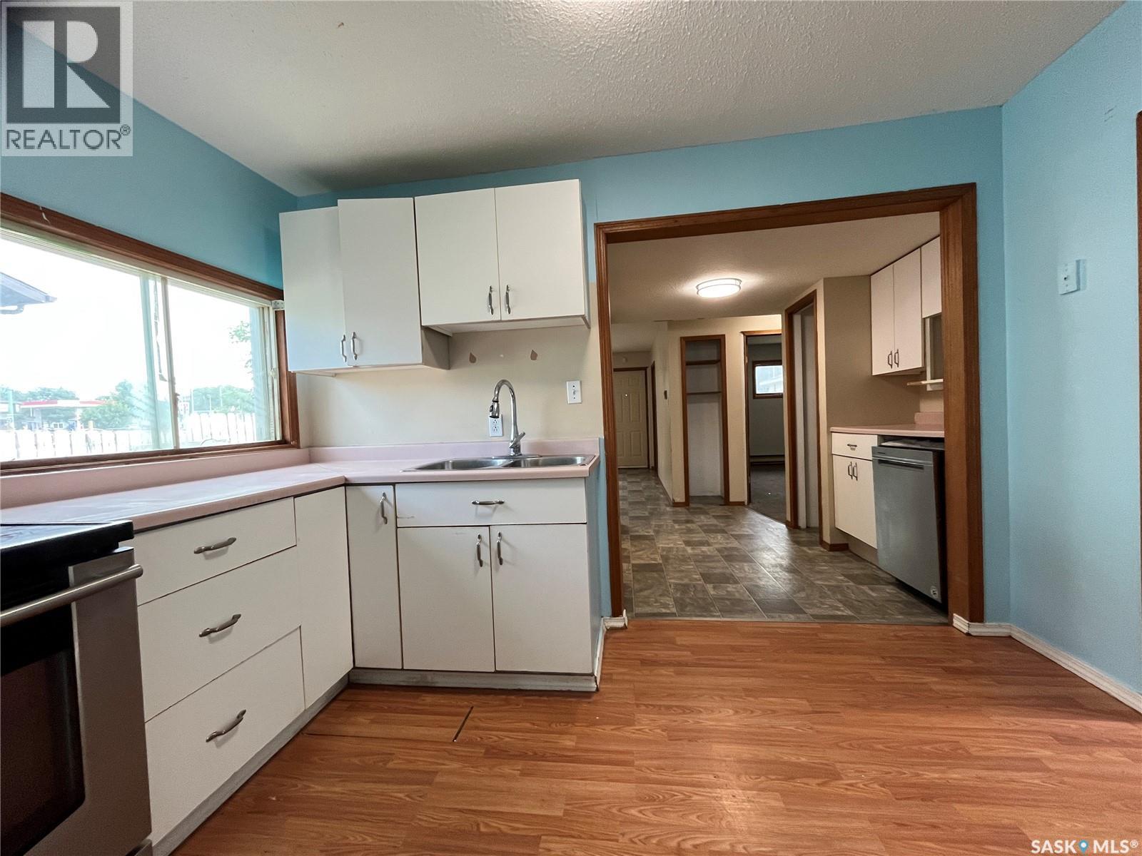 591 23rd Street E, Prince Albert, Saskatchewan  S6V 1R1 - Photo 5 - SK044994