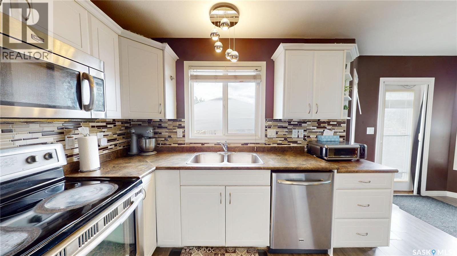 2933 Mcclocklin Road, Saskatoon, Saskatchewan S7R 0A1 - Photo 10 - SK044913