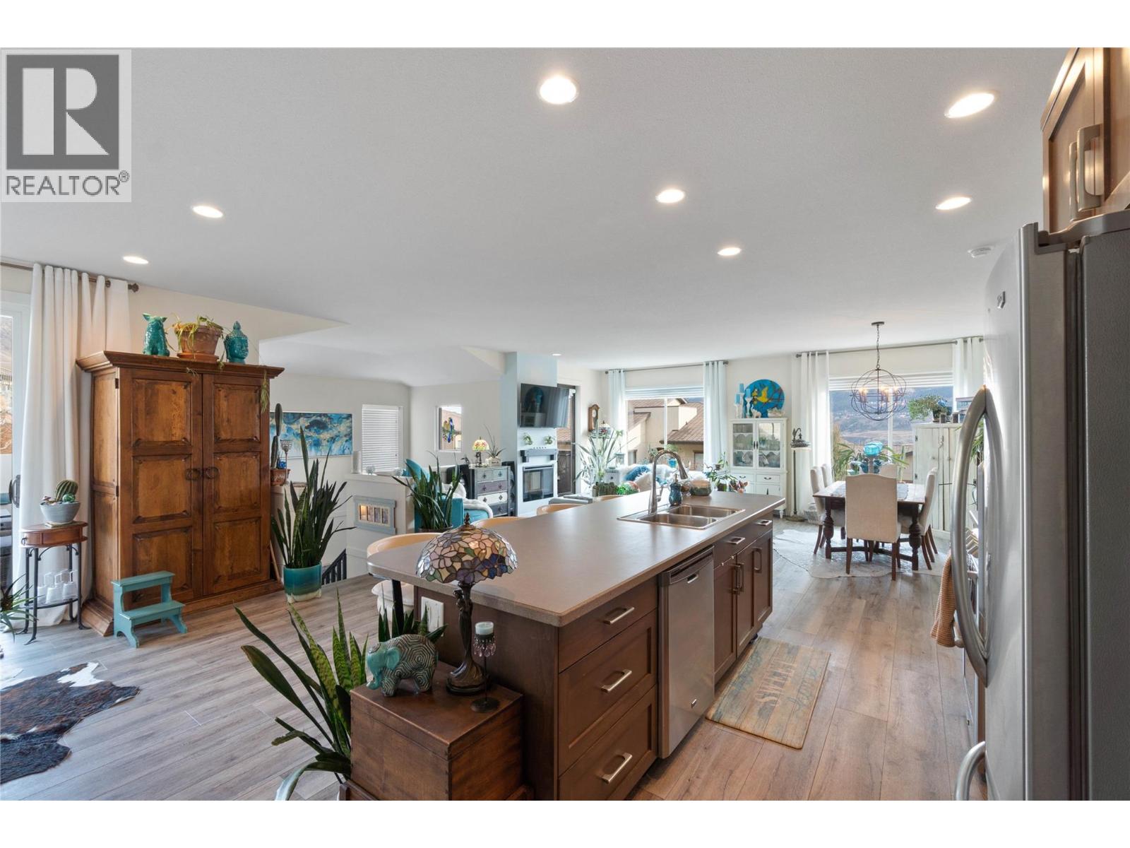 703 Belmonte Terrace, Kamloops, British Columbia  V2C 0C6 - Photo 4 - 10396823