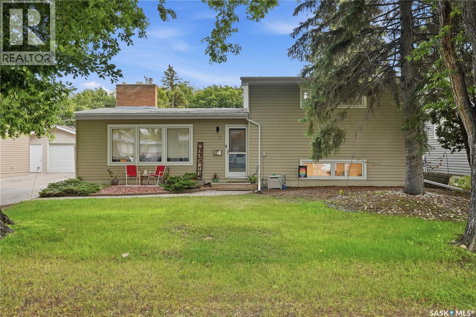 13 Anderson Avenue, Regina, Saskatchewan  S4S 4R3 - Photo 2 - SK044989