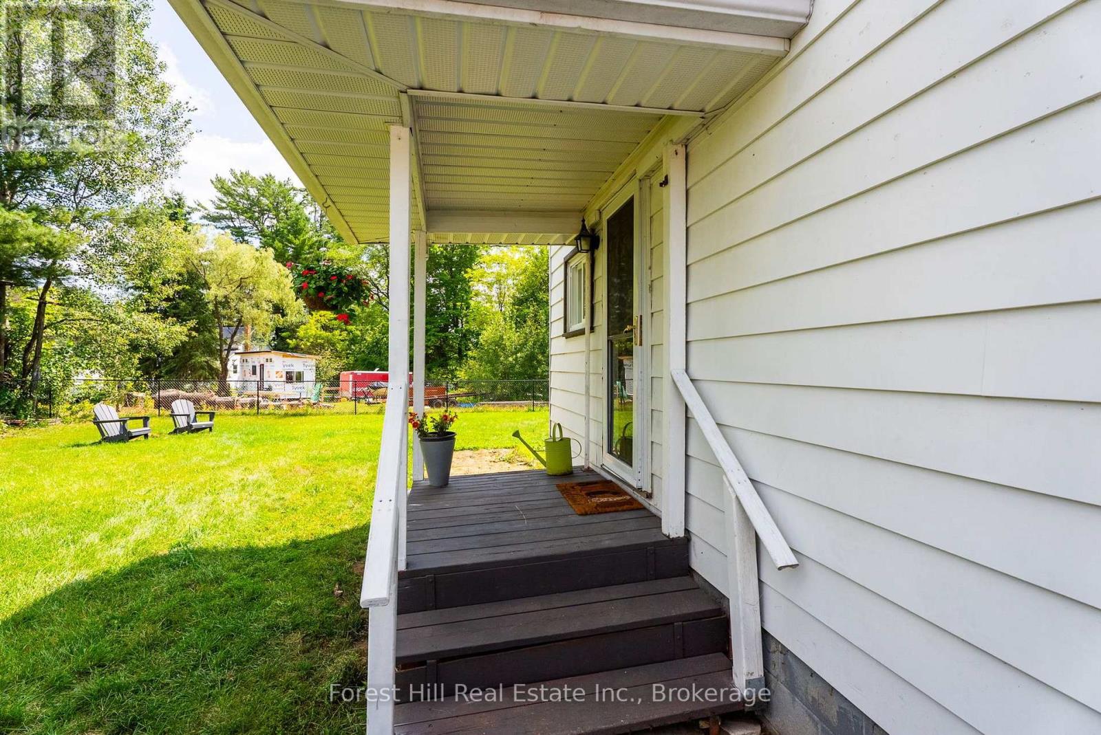 9 Spruce Glen Road, Huntsville, Ontario  P1H 1C9 - Photo 43 - X13647636