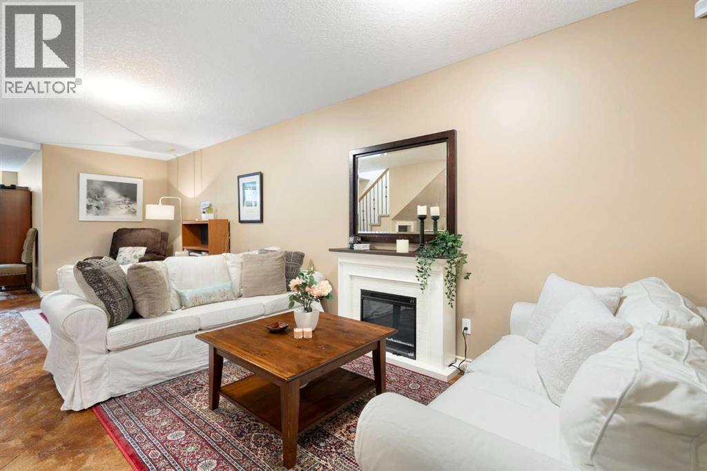 19 Rockmont Court NW, Calgary, Alberta  T3G 5V8 - Photo 23 - A2335201