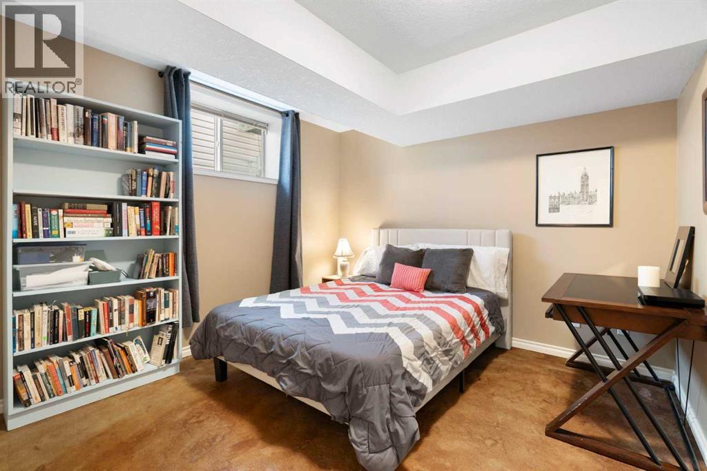 19 Rockmont Court NW, Calgary, Alberta  T3G 5V8 - Photo 28 - A2335201