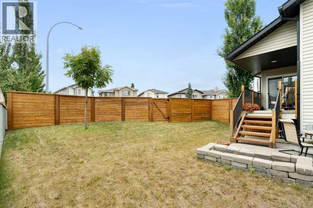 19 Rockmont Court NW, Calgary, Alberta  T3G 5V8 - Photo 35 - A2335201
