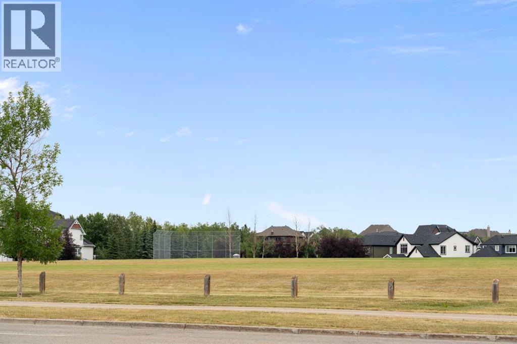19 Rockmont Court NW, Calgary, Alberta  T3G 5V8 - Photo 39 - A2335201