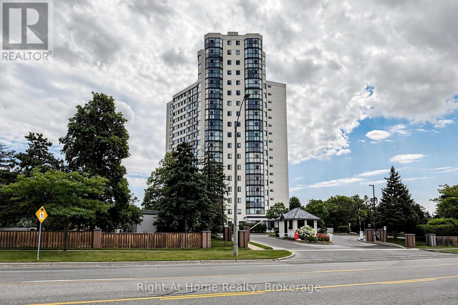 1509 - 1360 Rathburn Road E, Mississauga, Ontario L4W 4H4 - Photo 2 - W13614884