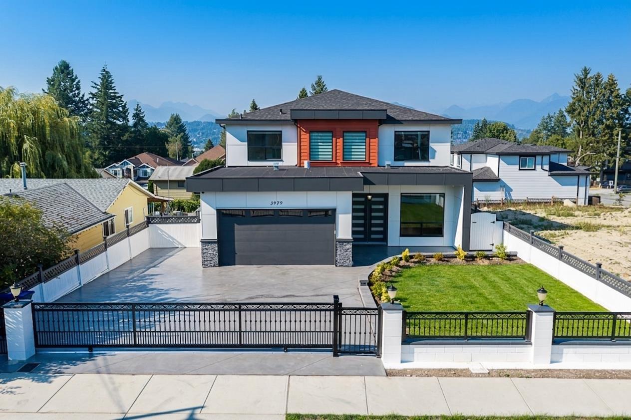 13979 113 AVENUE, surrey, British Columbia