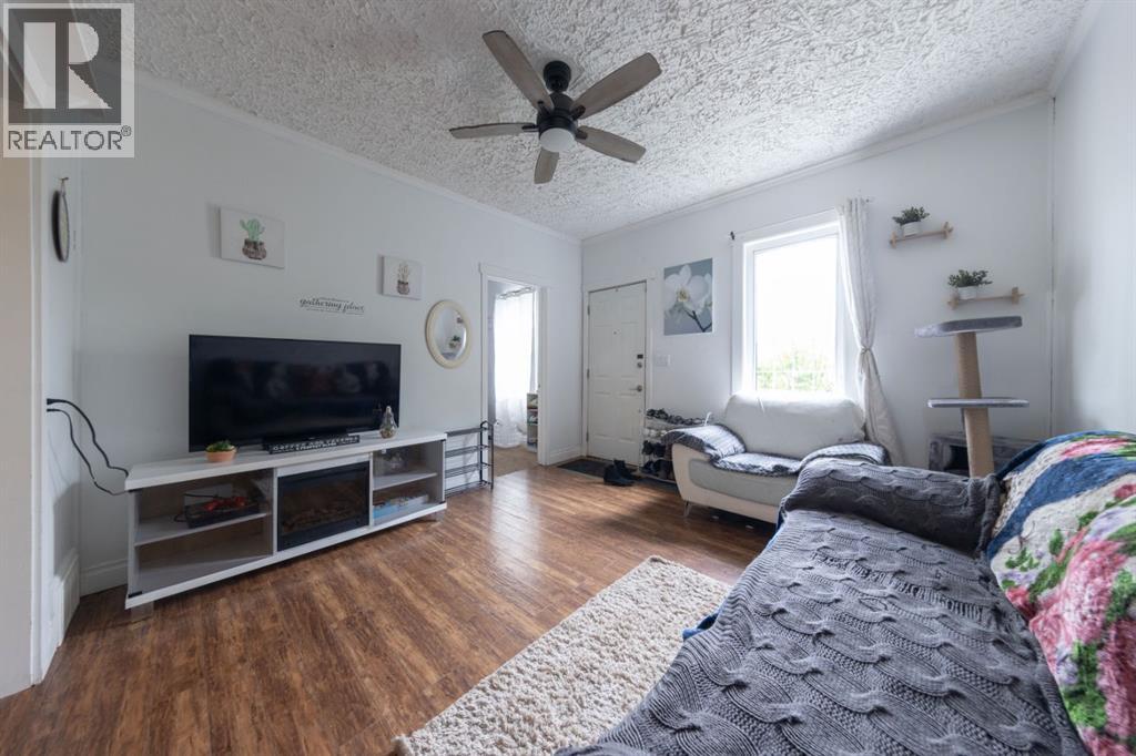 5620 49 Avenue, Lloydminster, Saskatchewan  S9V 0E5 - Photo 4 - A2309911