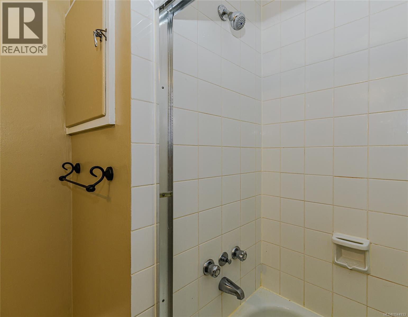 129 Moss St, Victoria, British Columbia  V8V 4M2 - Photo 24 - 1044933