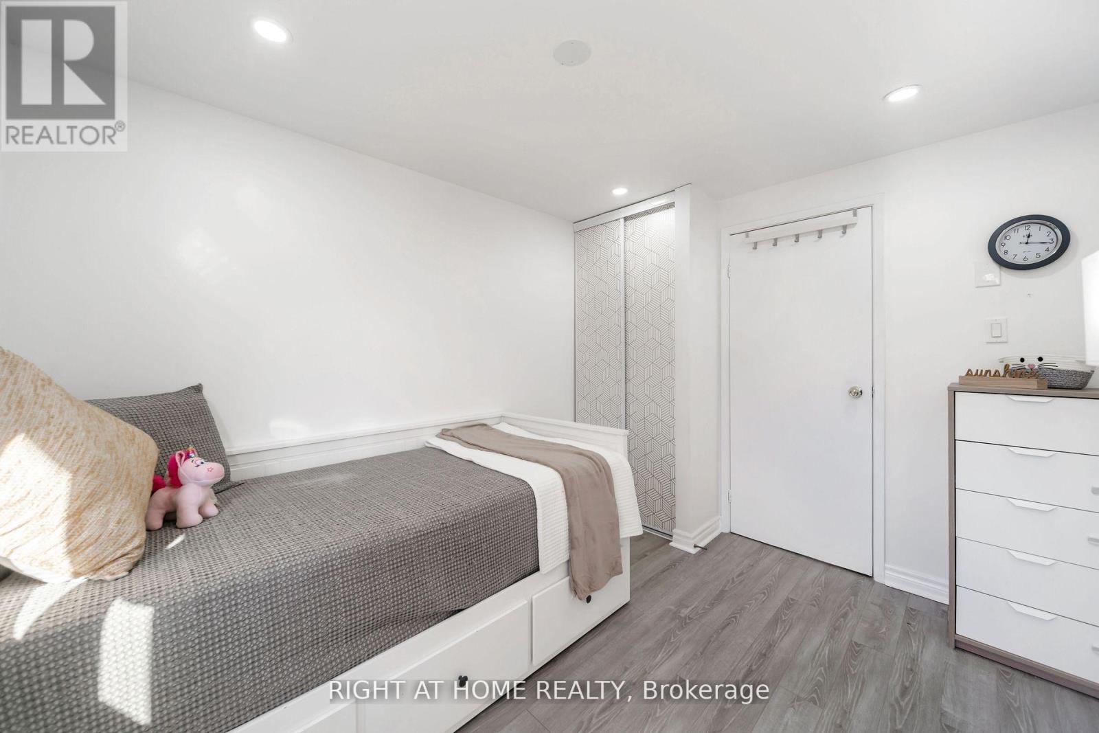 12 Lace Fern Way, Toronto, Ontario  M2J 4L9 - Photo 28 - C13652934