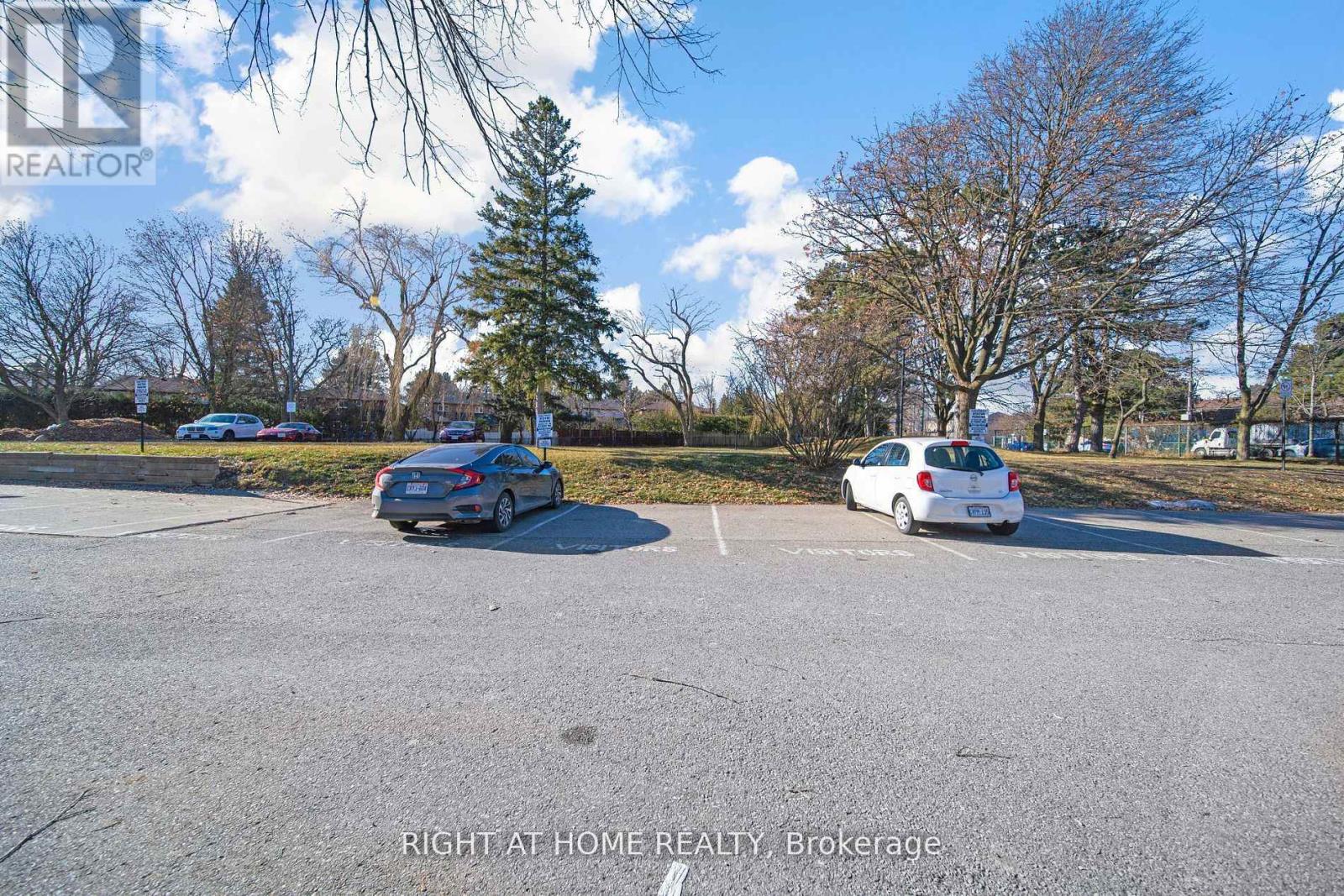 12 Lace Fern Way, Toronto, Ontario  M2J 4L9 - Photo 37 - C13652934