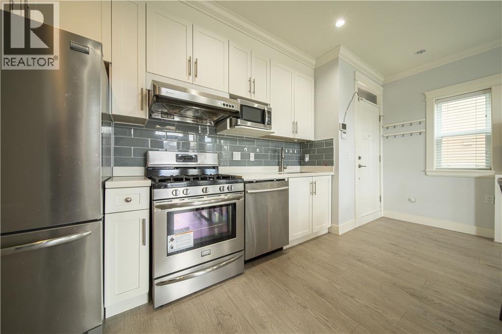 2216 Mannering Avenue, Vancouver, British Columbia  V5N 3C4 - Photo 16 - R3153825
