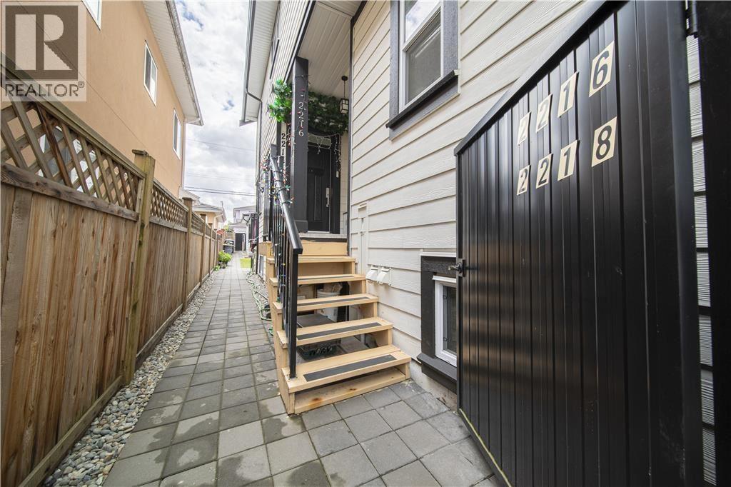 2216 Mannering Avenue, Vancouver, British Columbia  V5N 3C4 - Photo 8 - R3153825