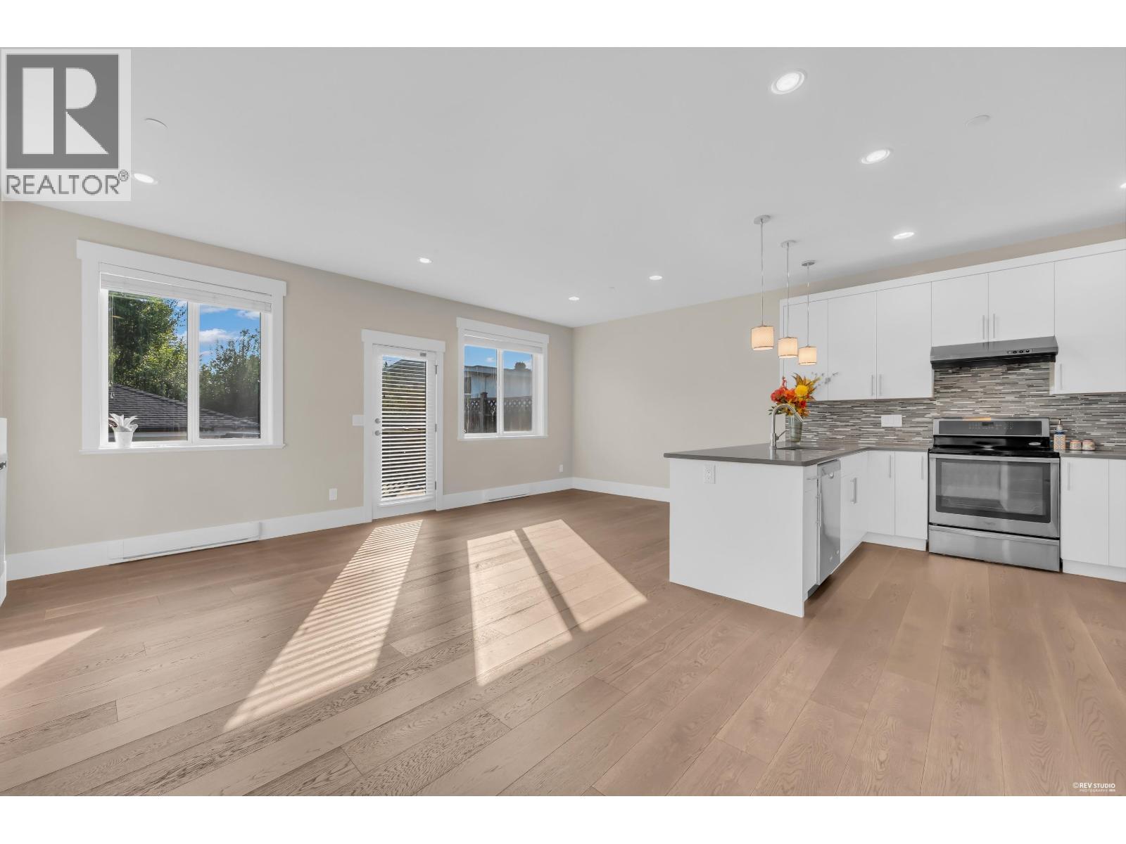 610 Thirteenth Street, New Westminster, British Columbia  V3M 4M2 - Photo 18 - R3153850