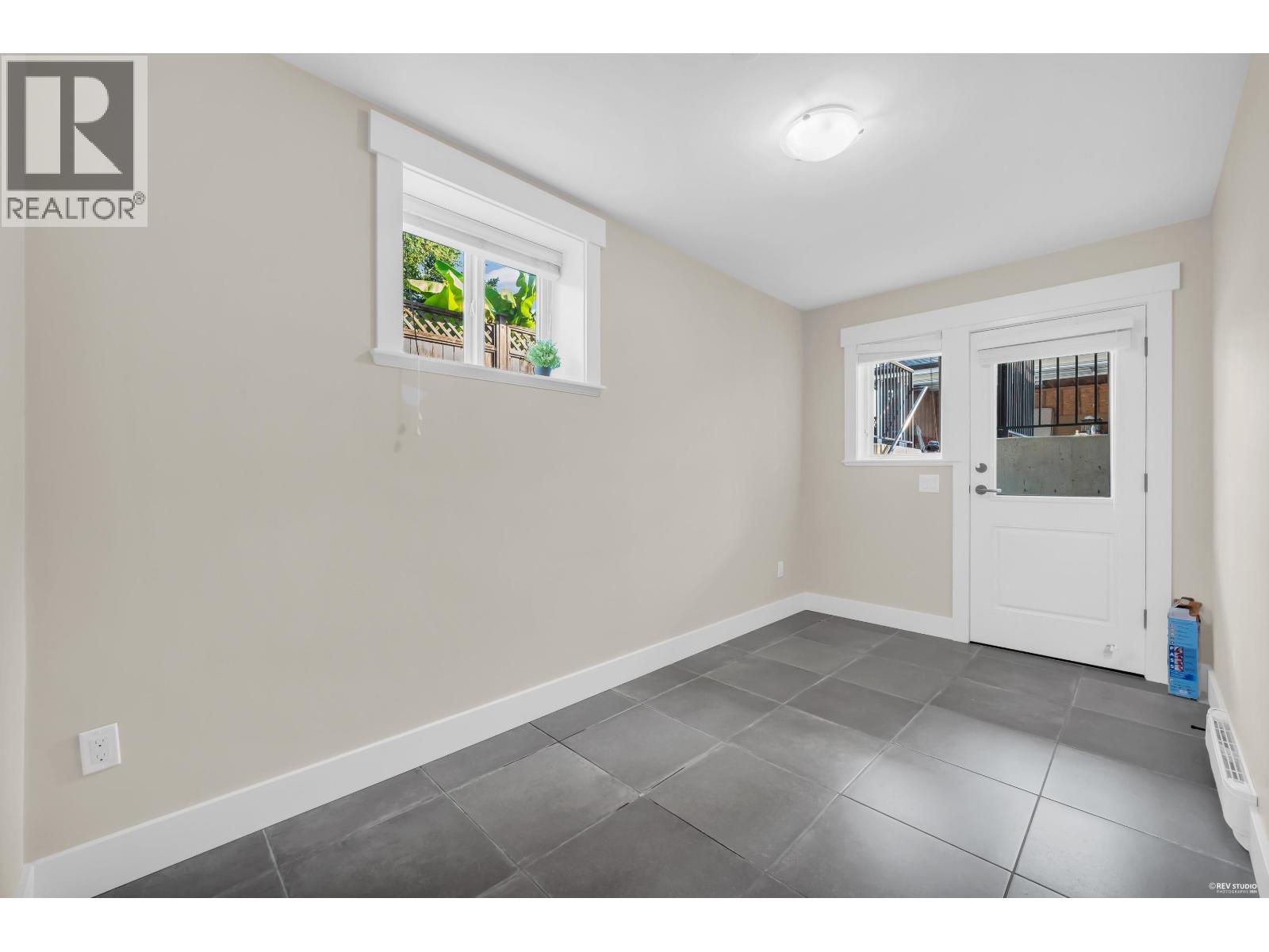 610 Thirteenth Street, New Westminster, British Columbia  V3M 4M2 - Photo 29 - R3153850