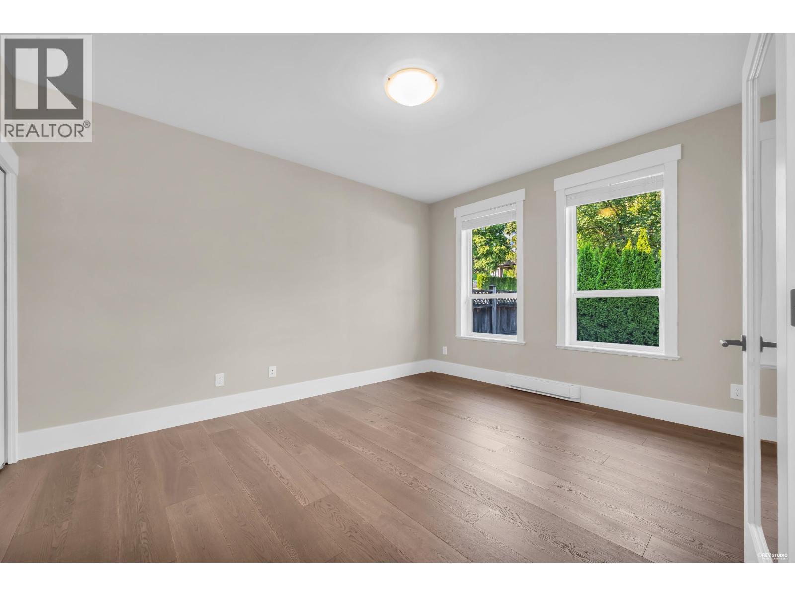 610 Thirteenth Street, New Westminster, British Columbia  V3M 4M2 - Photo 4 - R3153850
